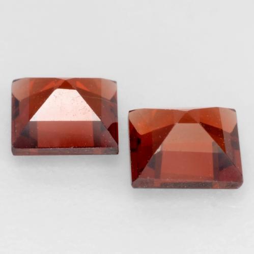 Pyrope Garnet Gemstones in 4 x 4 mm (calibrated) Size for Sale, Pyrope Garnet Stones in Fire Red Color