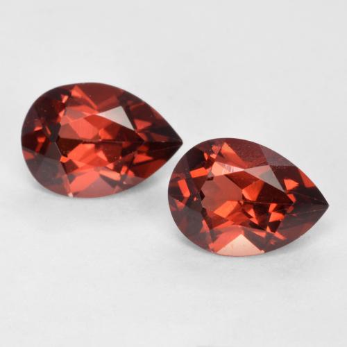 Rojo medio Granate Piropo Gema - 0.9ct Corte en forma de pera (ID: 557047)