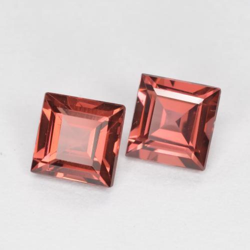 Light Scarlet Red Pyrope Garnet Gem - 0.5ct Square Facet (ID: 558049)