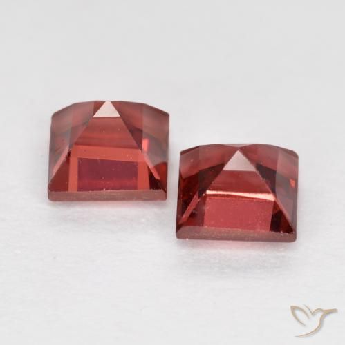 Pyrope Garnet Gemstones in 4 x 4 mm (calibrated) Size for Sale, Pyrope Garnet Stones in Deep Red Color
