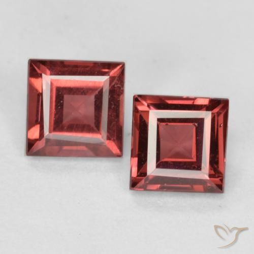 0.91ctw Natural Deep Red Pyrope Garnet, Square, VS