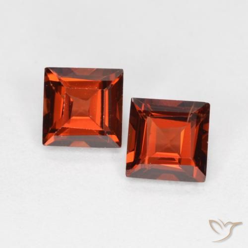 0.90ctw Natural Bright Red Pyrope Garnet, Square, VS
