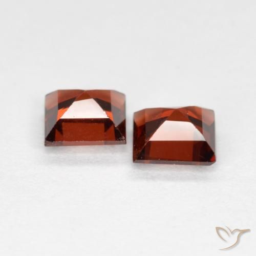 Pyrope Garnet Gemstones in 4.2 x 4.2 mm Size for Sale, Pyrope Garnet Stones in Bright Red Color