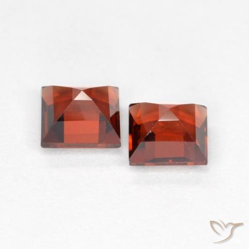 Pyrope Garnet Gemstones in 4 x 4 mm (calibrated) Size for Sale, Pyrope Garnet Stones in Currant Red Color