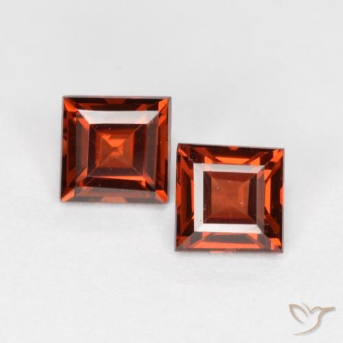 0.91ctw Natural Currant Red Pyrope Garnet, Square, VS
