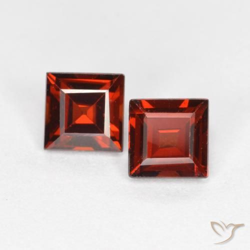 0.93ctw Natural Sangria Red Pyrope Garnet, Square, VS