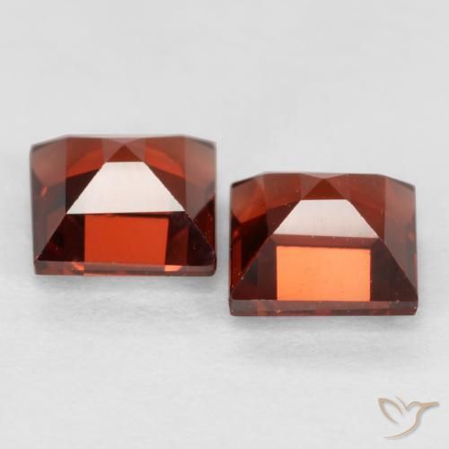 Pyrope Garnet Gemstones in 4 x 4 mm (calibrated) Size for Sale, Pyrope Garnet Stones in Sangria Red Color