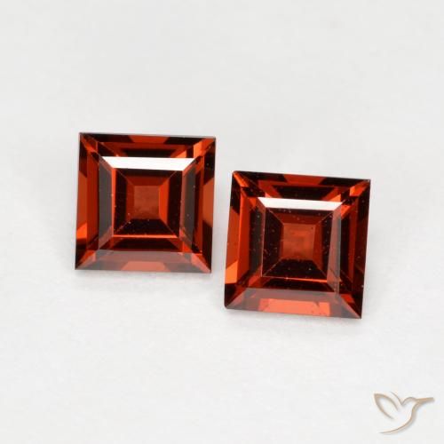 0.88ctw Natural Currant Red Pyrope Garnet, Square, VS