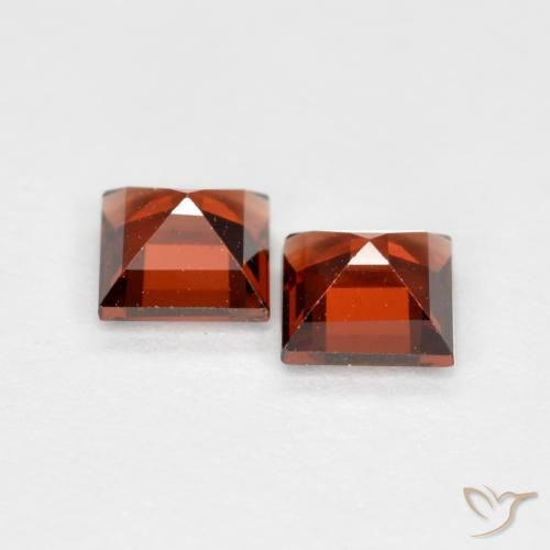 Pyrope Garnet Gemstones in 4 x 4 mm (calibrated) Size for Sale, Pyrope Garnet Stones in Currant Red Color