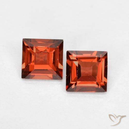 0.91ctw Natural Currant Red Pyrope Garnet, Square, VS