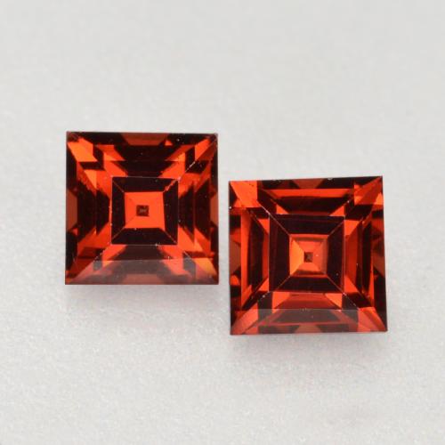 Bright Red Pyrope Garnet Gem - 0.5ct Square Facet (ID: 560985)