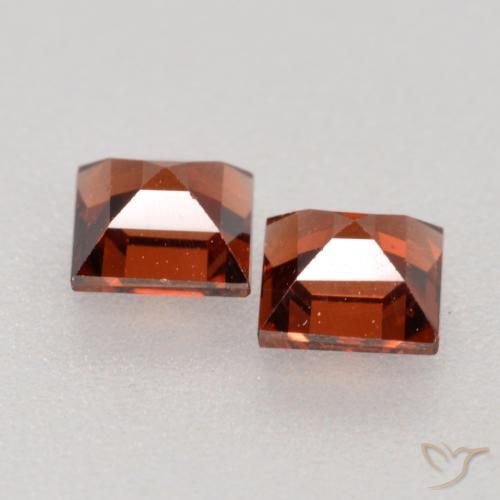Pyrope Garnet Gemstones in 4 x 4 mm (calibrated) Size for Sale, Pyrope Garnet Stones in Bright Red Color