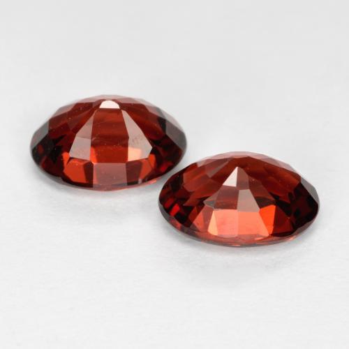 Pyrope Garnet Gemstones in 7 x 5 mm (calibrated) Size for Sale, Pyrope Garnet Stones in Dark Red Color