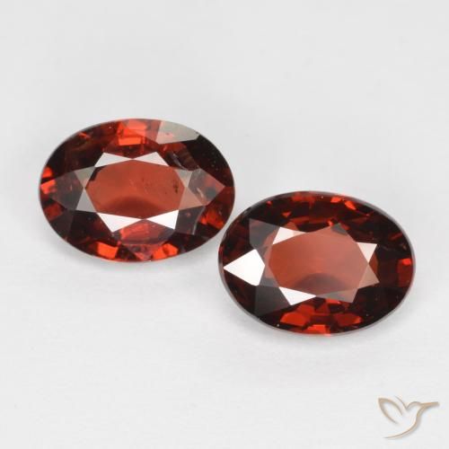 1.82 ct Oval Cut Pyrope Garnet, 6.9 x 5.1 mm From Mozambique, Photo A