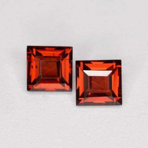 Currant Red Granato piropo Gem - 0.4ct Taglio quadrato (ID: 561341)