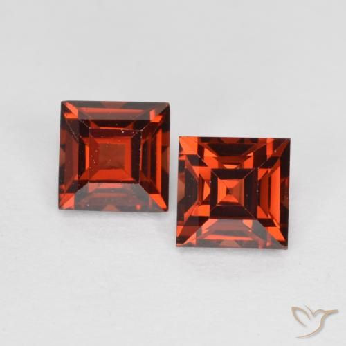 1.05ctw Natural Scarlet Red Pyrope Garnet, Square, VS