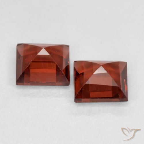 Pyrope Garnet Gemstones in 4 x 4 mm (calibrated) Size for Sale, Pyrope Garnet Stones in Bright Red Color