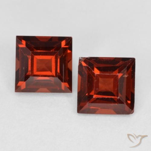 0.97 ct Square Cut Pyrope Garnet, 4.1 x 4.1 mm From Mozambique, Photo A