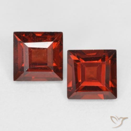 0.92 ct Square Cut Pyrope Garnet, 4.1 x 4.1 mm From Mozambique, Photo A