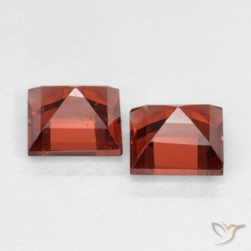 Pyrope Garnet Gemstones in 4 x 4 mm (calibrated) Size for Sale, Pyrope Garnet Stones in Bright Red Color