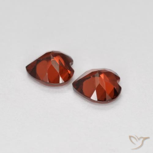 Pyrope Garnet Gemstones in 5 x 5 mm (calibrated) Size for Sale, Pyrope Garnet Stones in Sangria Red Color