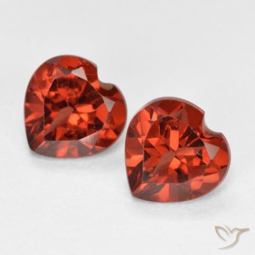 Bright Red Pyrope Garnet Gem - 0.6ct Heart Facet (ID: 572107)