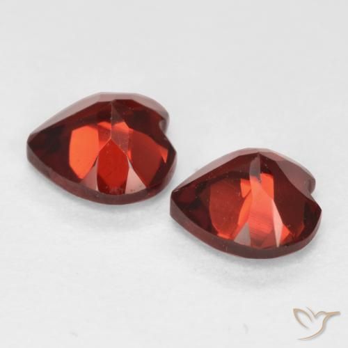 Pyrope Garnet Gemstones in 5 x 5 mm (calibrated) Size for Sale, Pyrope Garnet Stones in Medium Red Color