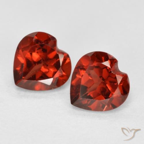 1.15 ct Heart Cut Pyrope Garnet, 5.1 x 5 mm From Mozambique, Photo A