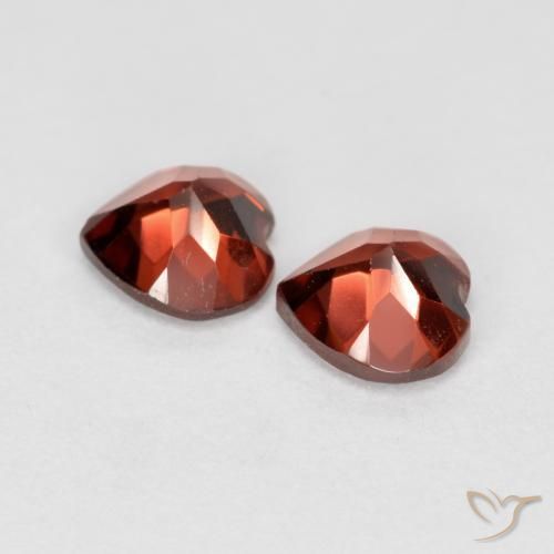 Pyrope Garnet Gemstones in 5 x 5 mm (calibrated) Size for Sale, Pyrope Garnet Stones in Currant Red Color