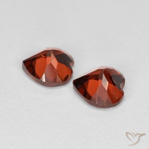 Pyrope Garnet Gemstones in 5 x 5 mm (calibrated) Size for Sale, Pyrope Garnet Stones in Medium Red Color