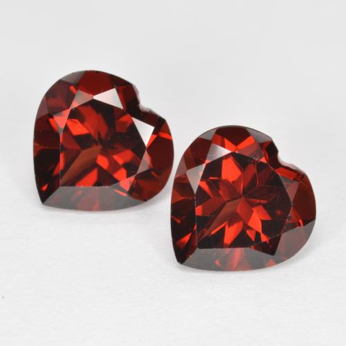 Темно-красный Гранат Пироп Камень - 2.1ct Фасетная огранка формы Сердце (ID: 572966)