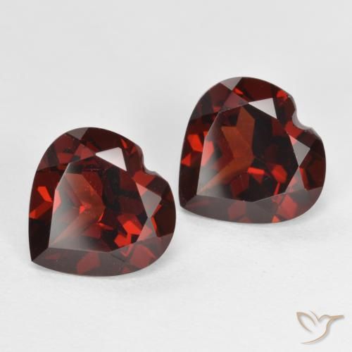 3.96 ct Heart Cut Pyrope Garnet, 8.1 x 8 mm From Mozambique, Photo A