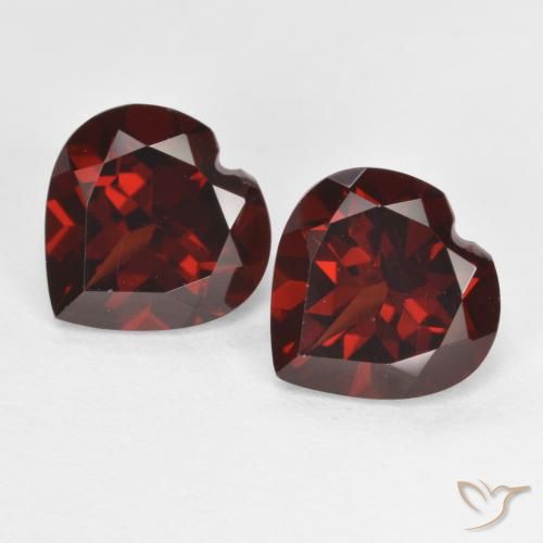 4.22 ct Heart Cut Pyrope Garnet, 8 x 8 mm From Mozambique, Photo A