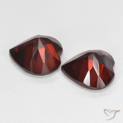 Pyrope Garnet Gemstones in 8 x 8 mm (calibrated) Size for Sale, Pyrope Garnet Stones in Deep Red Color