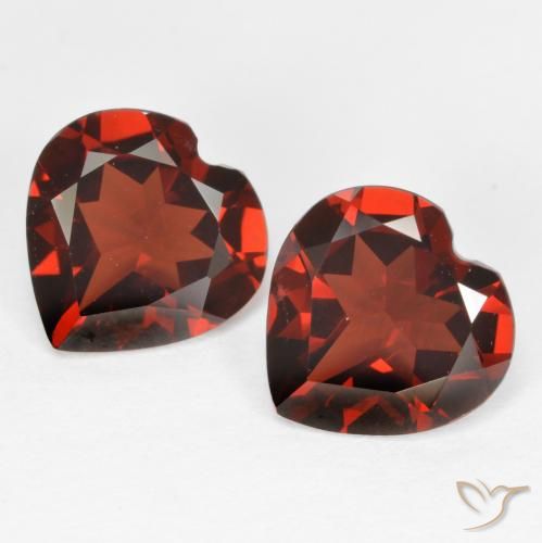 3.59 ct Heart Cut Pyrope Garnet, 8 x 8 mm From Mozambique, Photo A