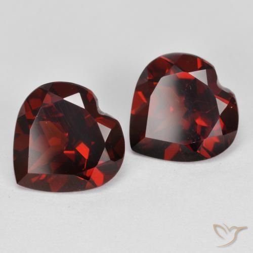 3.88 ct Heart Cut Pyrope Garnet, 7.9 x 7.9 mm From Mozambique, Photo A