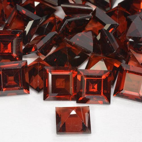 Pyrope Garnet Gemstone in 6 x 6 mm (calibrated) Size for Sale, Pyrope Garnet Stone in Deep Red Color