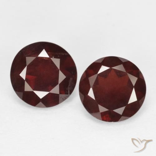2.09 ct Round Cut Pyrope Garnet, 6.1 mm From Mozambique, Photo A