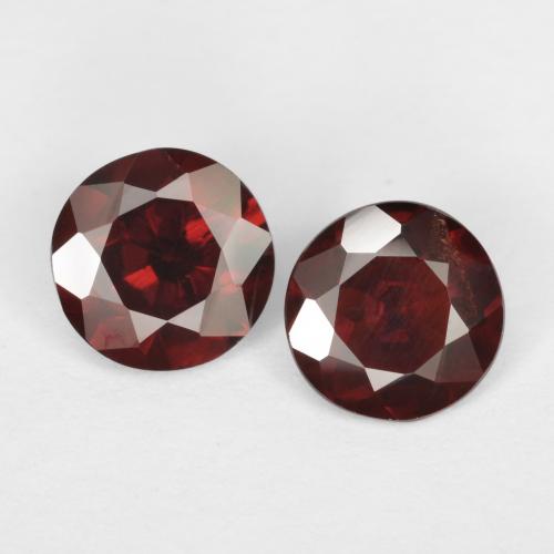 Dark Red Pyrope Garnet Gem - 0.7ct Round Facet (ID: 614338)