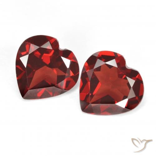 3.71 ct Heart Cut Pyrope Garnet, 8 x 8 mm From Mozambique, Photo A