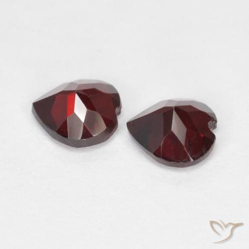 Pyrope Garnet Gemstones in 5 x 5 mm (calibrated) Size for Sale, Pyrope Garnet Stones in Deep Blood Red Color
