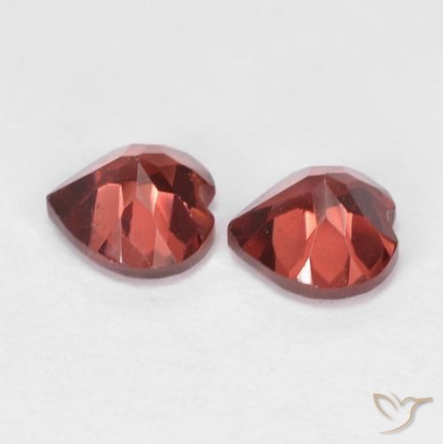 Pyrope Garnet Gemstones in 5 x 5 mm (calibrated) Size for Sale, Pyrope Garnet Stones in Medium Red Color