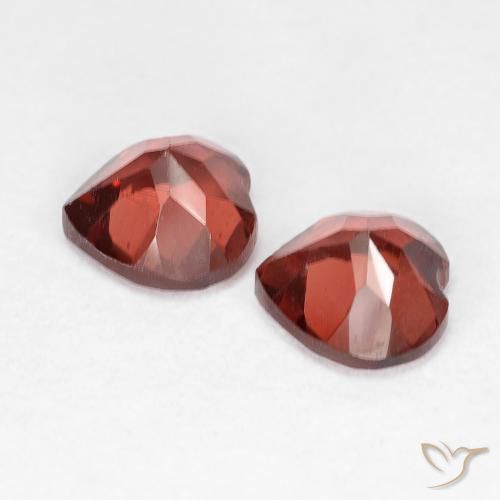 Pyrope Garnet Gemstones in 5 x 5 mm (calibrated) Size for Sale, Pyrope Garnet Stones in Medium Red Color