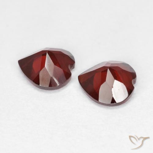 Pyrope Garnet Gemstones in 5 x 5 mm (calibrated) Size for Sale, Pyrope Garnet Stones in Blood Red Color