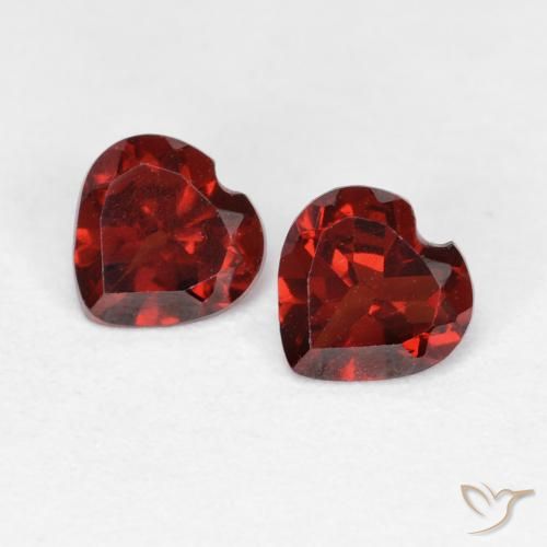 0.95ctw Natural Medium Red Pyrope Garnet, Heart, VVS-VS