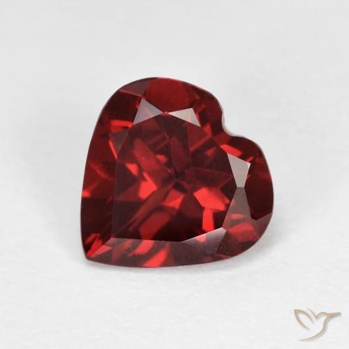 Granate Piropo Roja Forma de corazón de 1.76 ct de Mozambique, dimensión 7,8 x 7,8mm, piedra preciosa natural No tratado, claridad vvs, Granate Piropo de 1 pieza en color Rojo oscuro, dureza Mohs de 6.5 - 7.5 Adecuado para joyas de uso diario, Photo A
