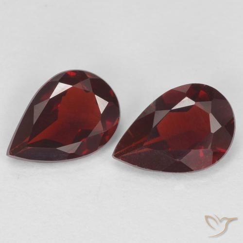 1.22 ct Pear Cut Pyrope Garnet, 7 x 4.7 mm From Mozambique, Photo A