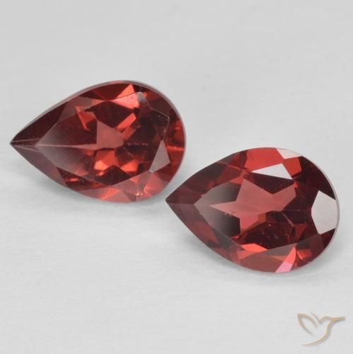 1.55ctw Natural Deep Red Pyrope Garnet, Pear Shape, VVS-VS