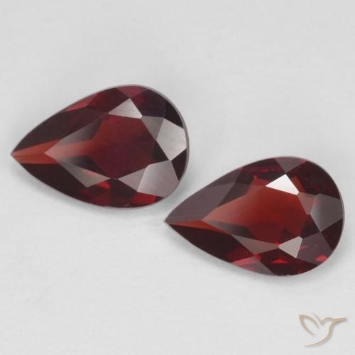 1.27 ct Pear Cut Pyrope Garnet, 7.1 x 4.7 mm From Mozambique, Photo A
