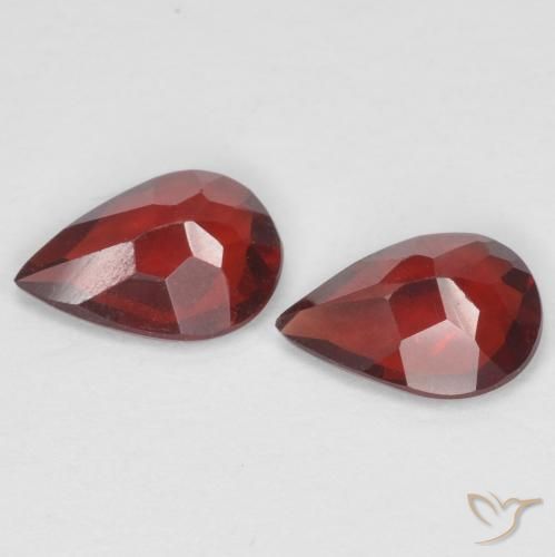 Pyrope Garnet Gemstones in 7 x 5 mm (calibrated) Size for Sale, Pyrope Garnet Stones in Dark Red Color